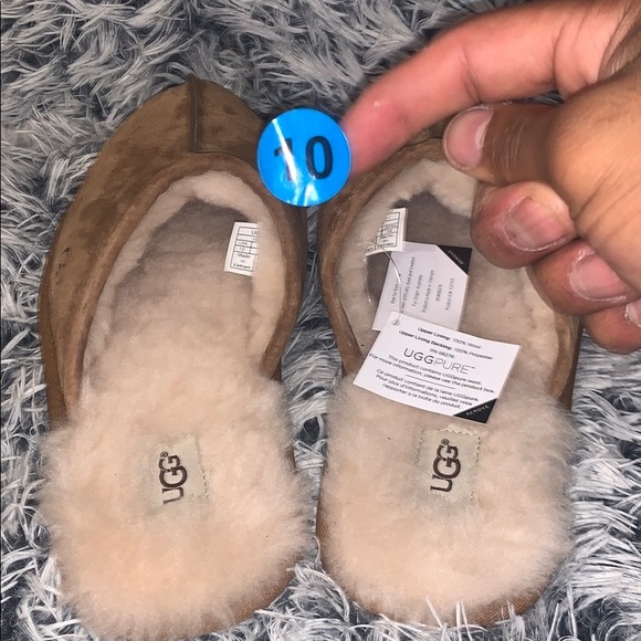Men’s UGG Slides - Picture 3 of 6